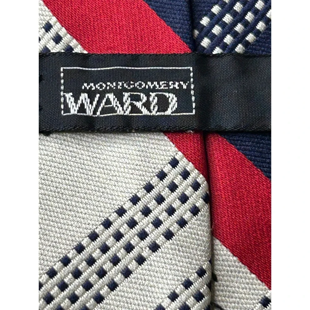 Montgomery Ward‎ Mens Classic Striped Necktie Red Blue White Polyester